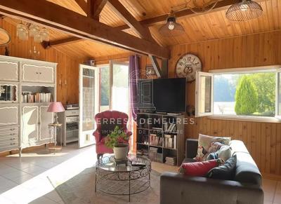 Propriété - 137 m² - 4 pièces