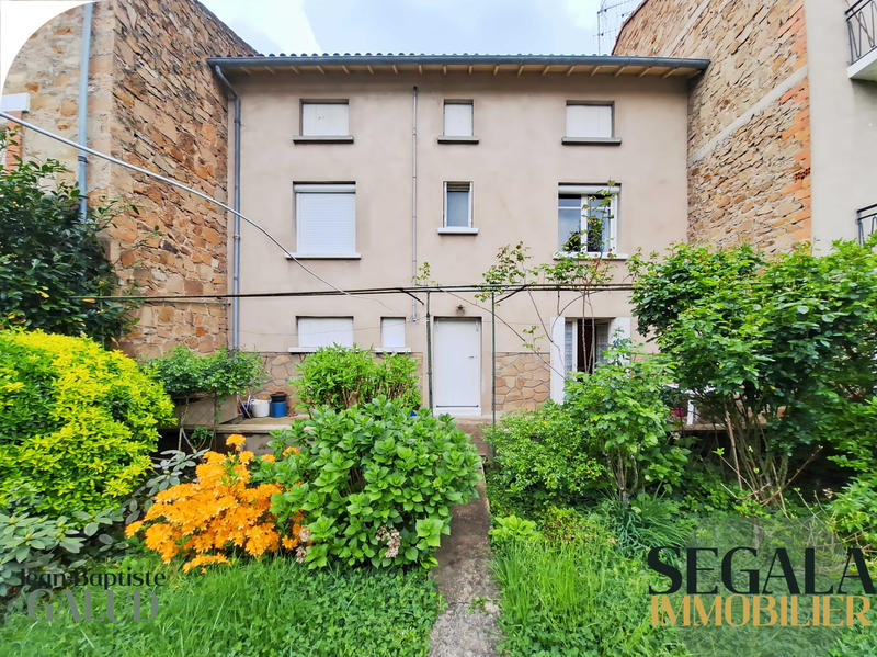 Maison - 99 m² - 5 pièces