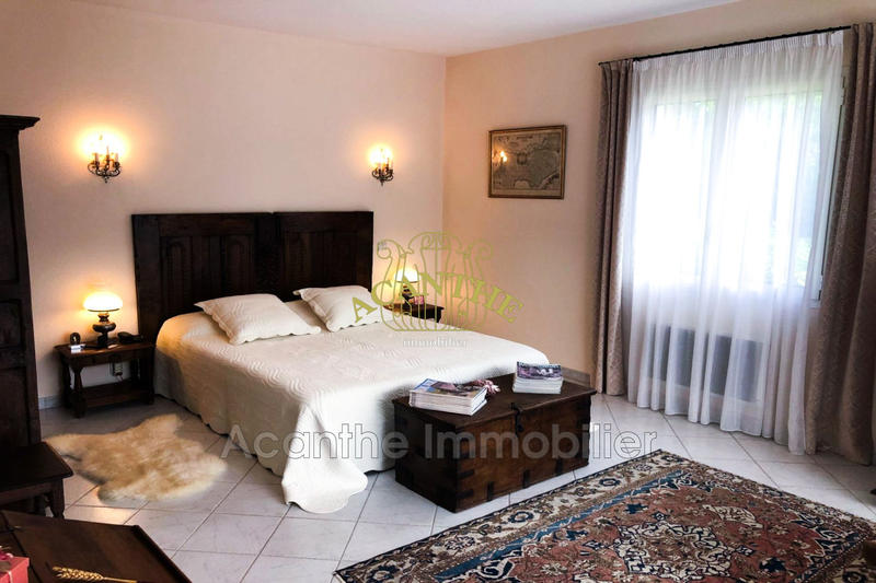 Villa - 340 m² - 8 pièces