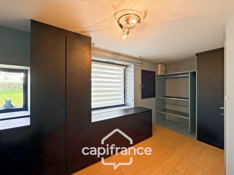 Maison - 298 m² - 10 pièces