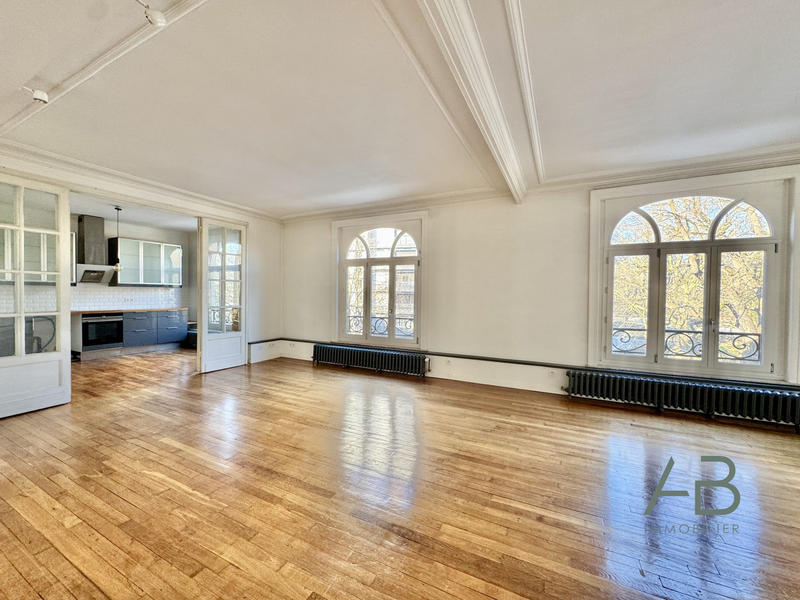 Appartement - 118 m² - 4 pièces