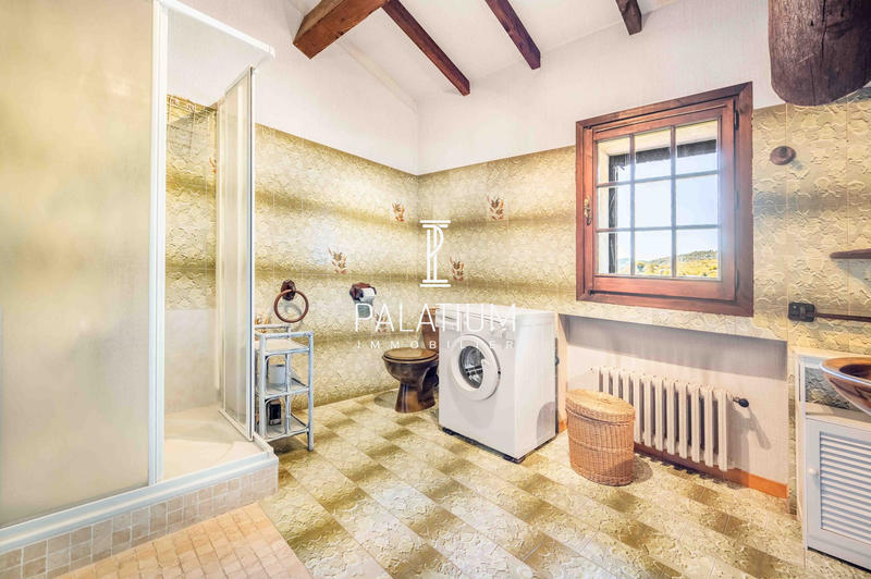 Château - 469 m² - 9 pièces