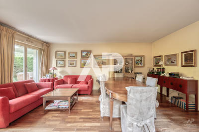 Appartement - 106 m² - 4 pièces