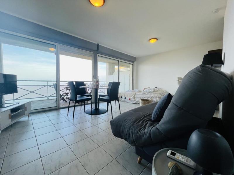 Studio - 30 m² - 1 pièce