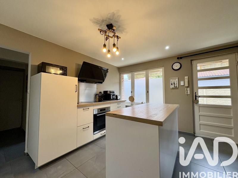 Maison - 111 m² - 6 pièces