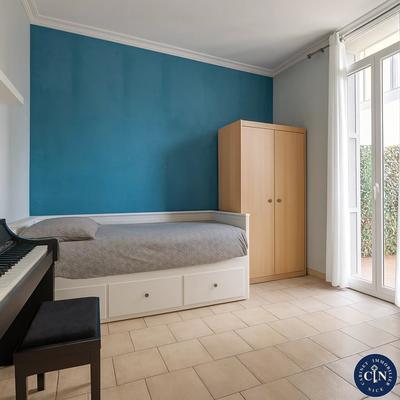 Appartement - 81 m² - 3 pièces