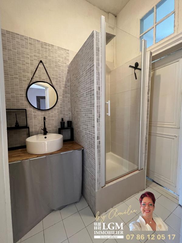 Maison - 230 m² - 6 pièces