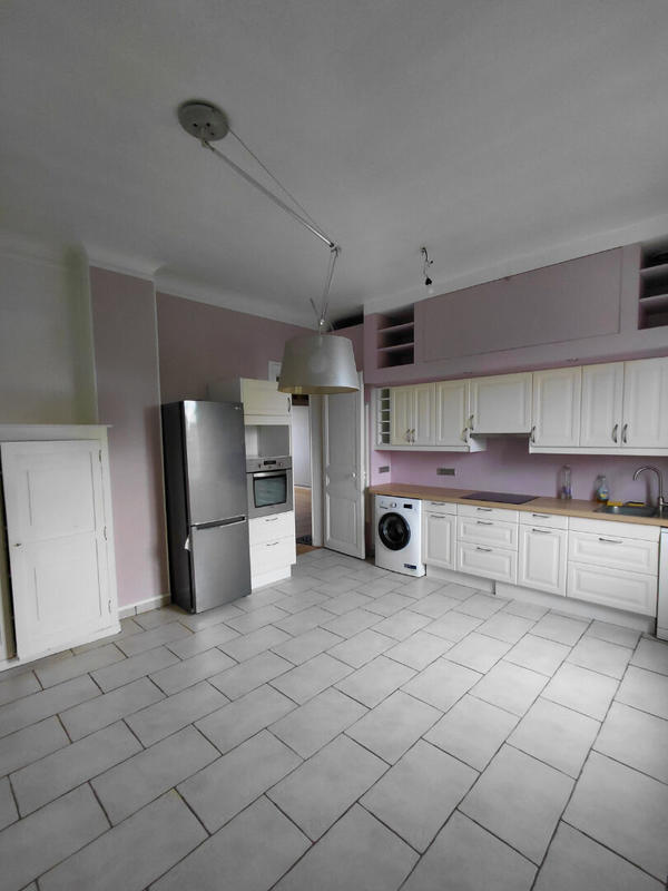 Appartement - 81 m² - 3 pièces