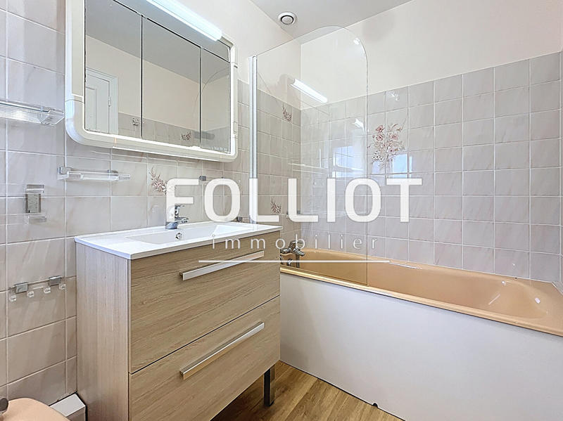 Maison - 143 m² - 6 pièces