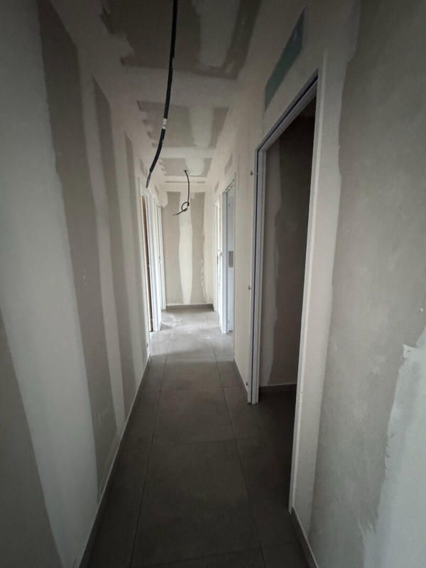 Maison - 99 m² - 4 pièces