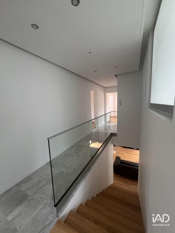 Maison - 160 m² - 5 pièces