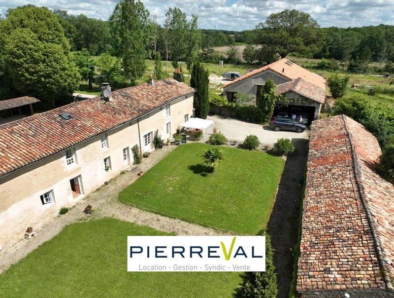 Maison ancienne - 250 m² - 10 pièces