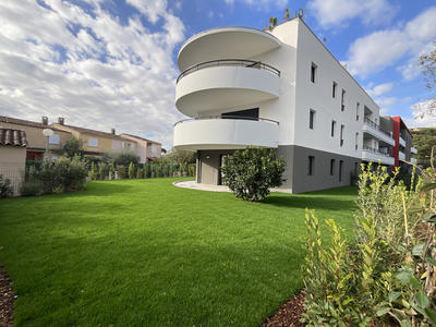 Appartement - 80 m² - 4 pièces