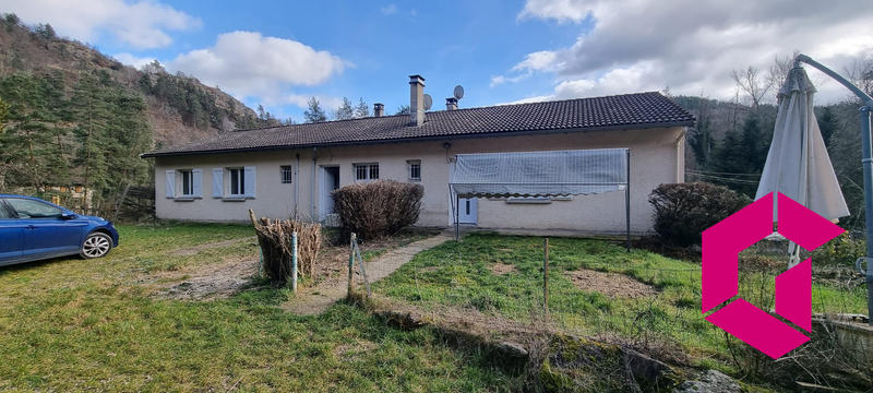 Villa - 179 m² - 11 pièces