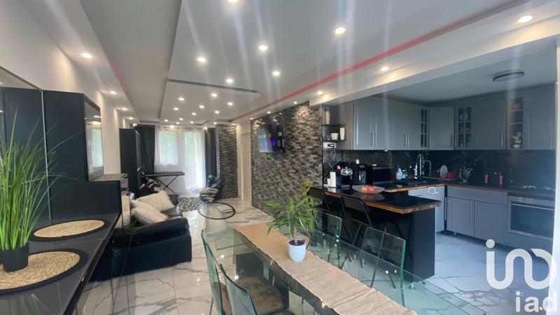 Appartement - 83 m² - 4 pièces