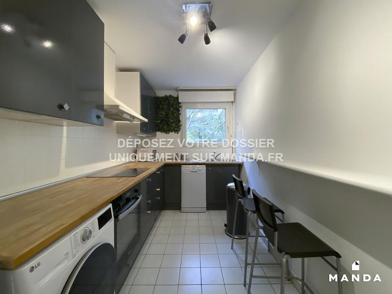 Chambre - 10 m² - 4 pièces