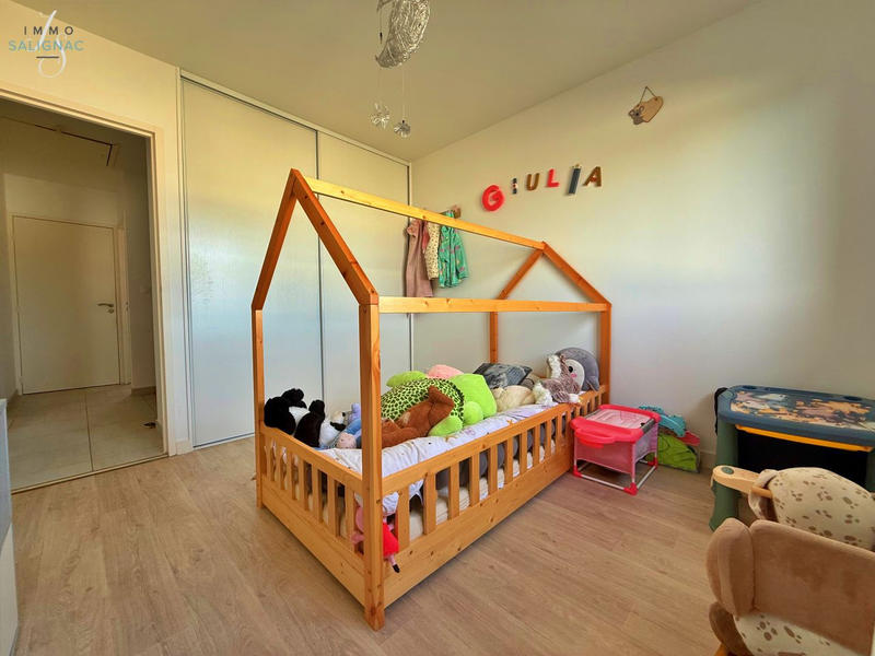 Maison - 85 m² - 4 pièces