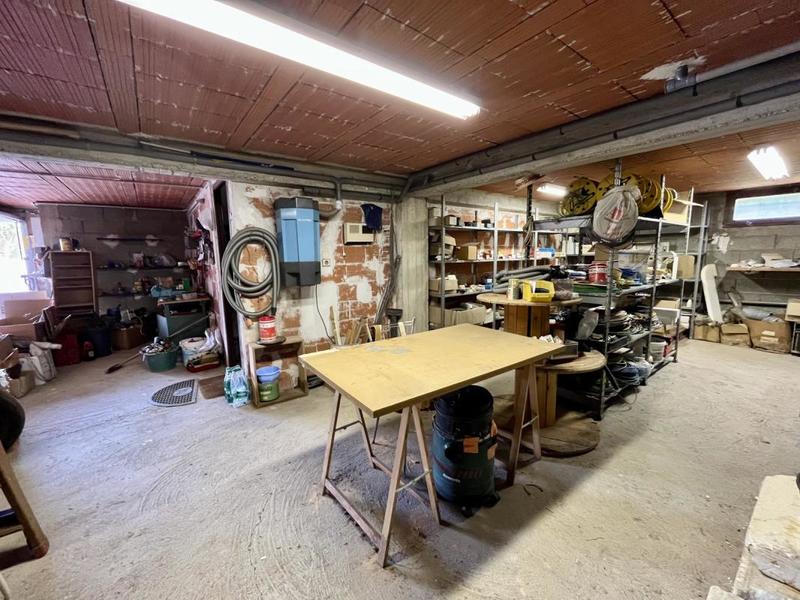 Maison - 180 m² - 7 pièces