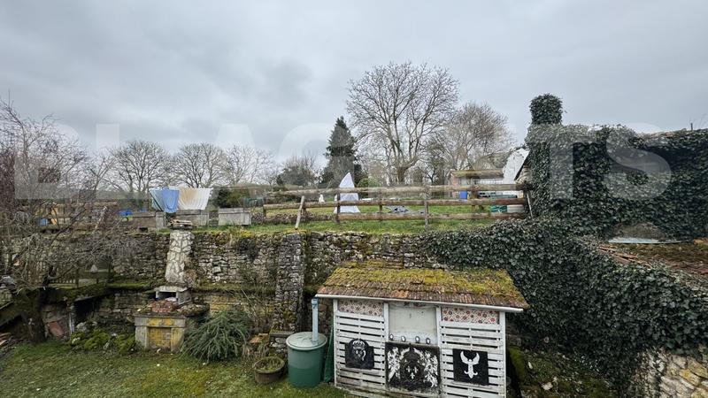 Maison - 213 m² - 8 pièces