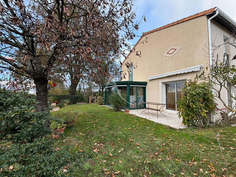 Maison - 121 m² - 5 pièces