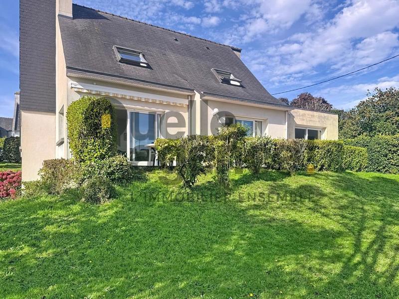 Maison - 140 m² - 8 pièces