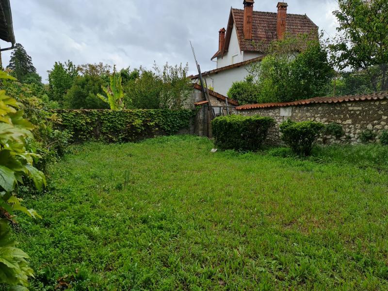 Maison - 200 m² - 11 pièces