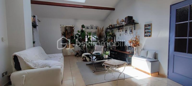 Maison - 350 m² - 15 pièces