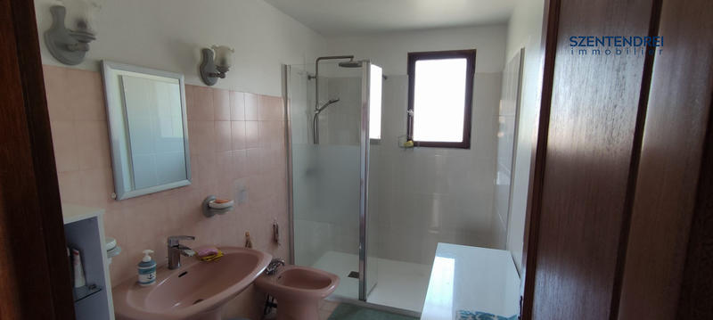 Maison - 101 m² - 5 pièces