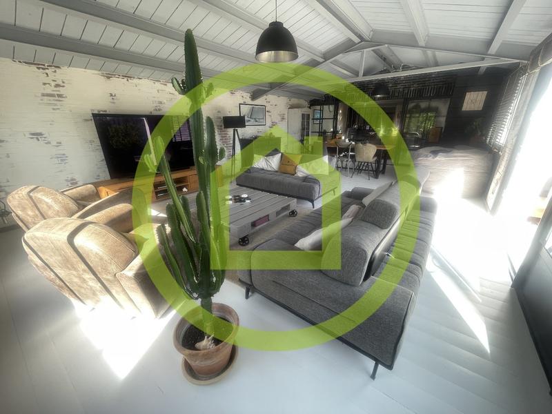 Maison - 160 m² - 6 pièces