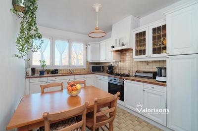 Appartement - 74 m² - 3 pièces