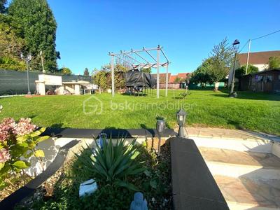 Maison traditionnelle - 113 m² - 7 pièces