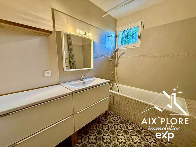 Appartement - 120 m² - 5 pièces