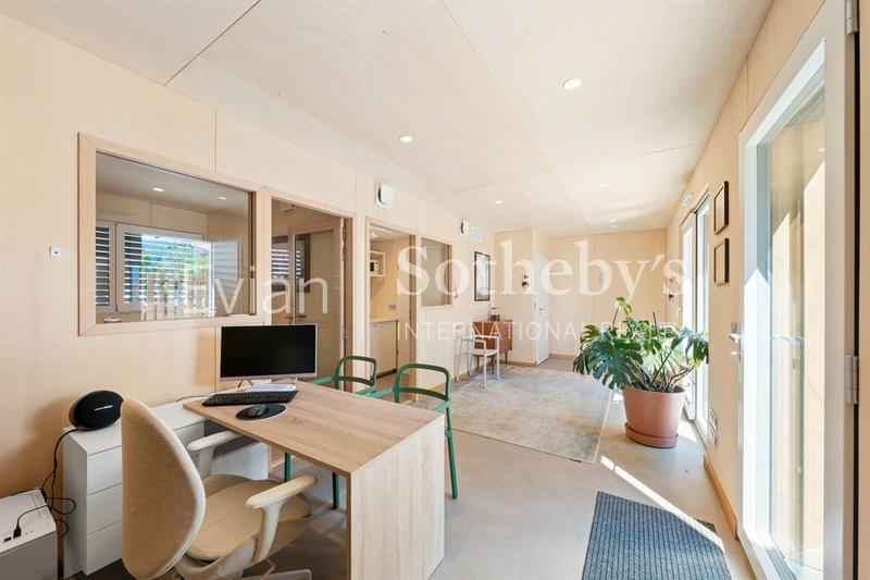 Maison - 225 m² - 9 pièces