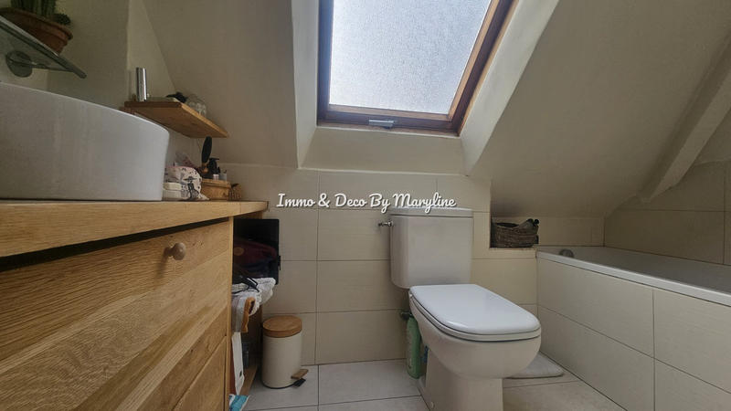 Maison traditionnelle - 87 m² - 3 pièces