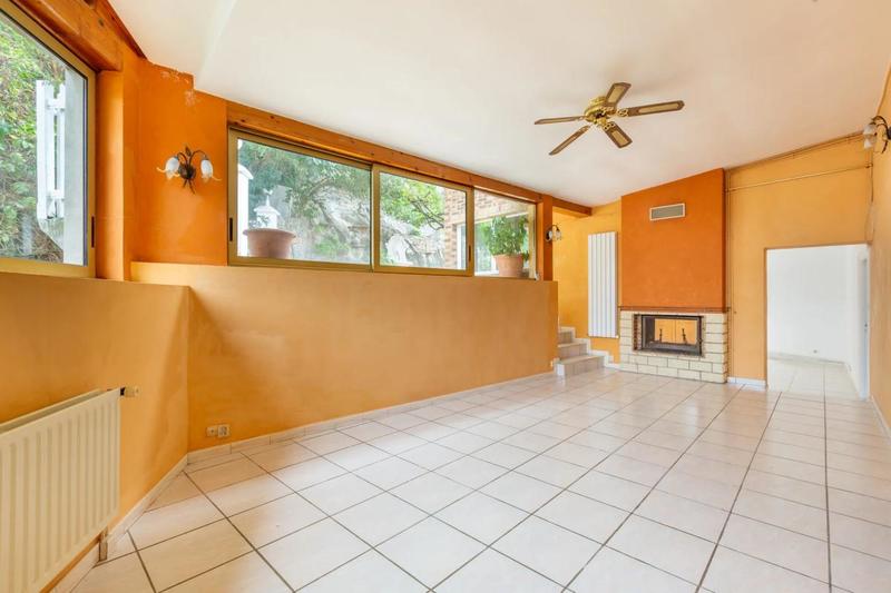 Appartement - 110 m² - 5 pièces