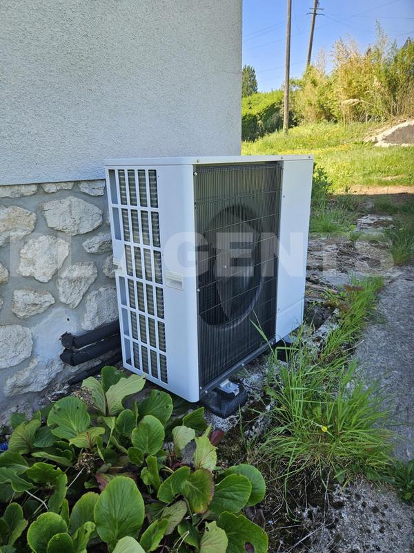 Maison traditionnelle - 75 m² - 4 pièces