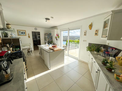 Maison - 170 m² - 6 pièces