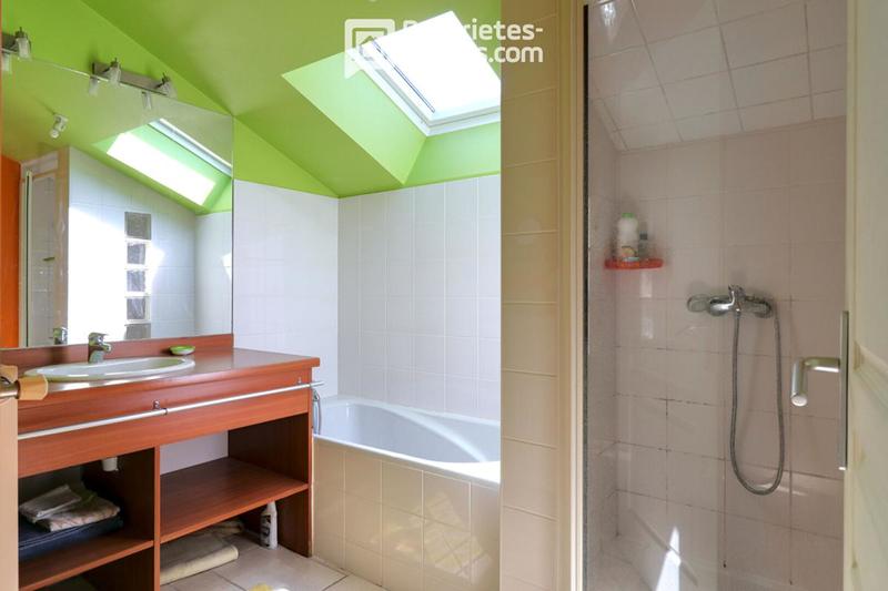 Maison - 146 m² - 8 pièces