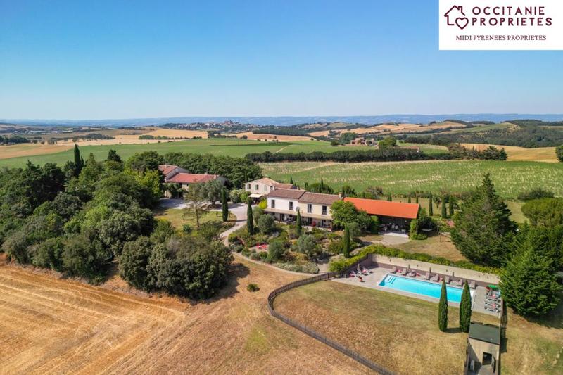 Maison de maîtres - 900 m² - 26 pièces