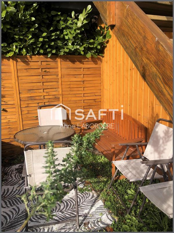 Maison - 180 m² - 6 pièces