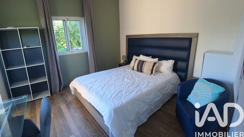 Maison - 994 m² - 15 pièces