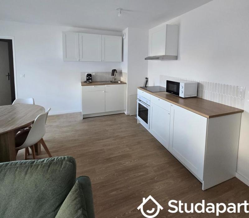 Chambre - 10 m² - 1 pièce