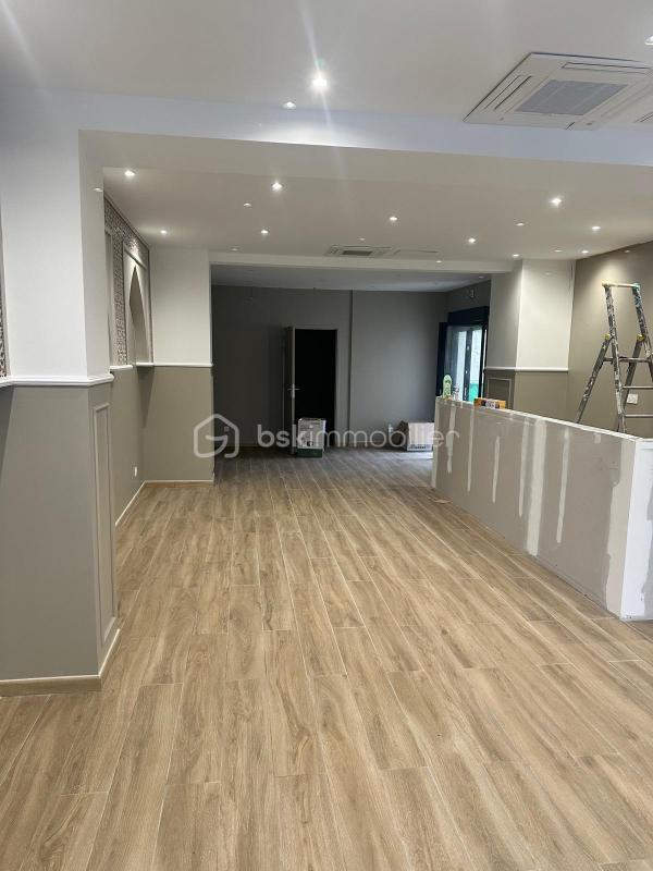 Immeuble - 144 m² - 7 pièces