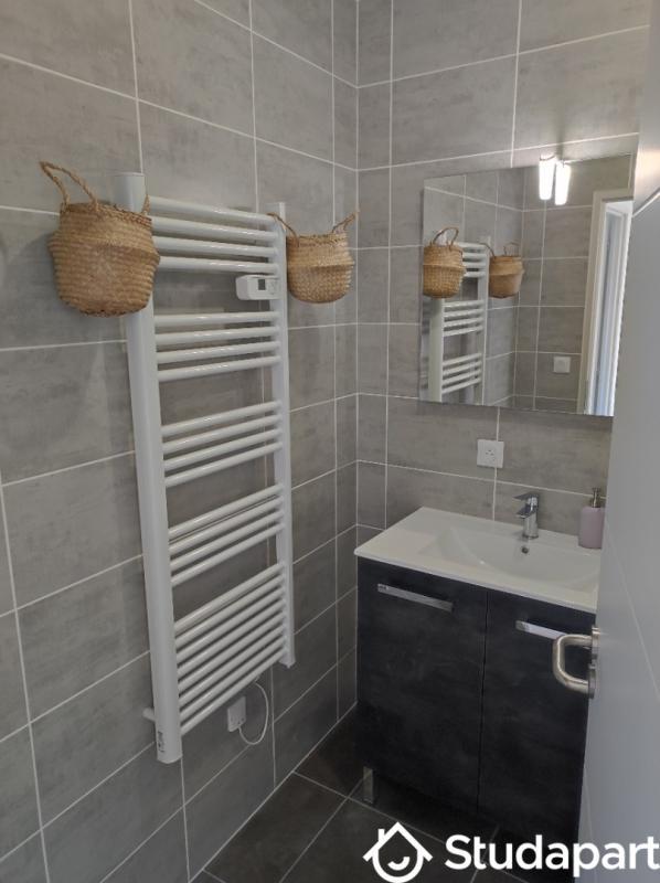 Chambre - 9 m² - 1 pièce