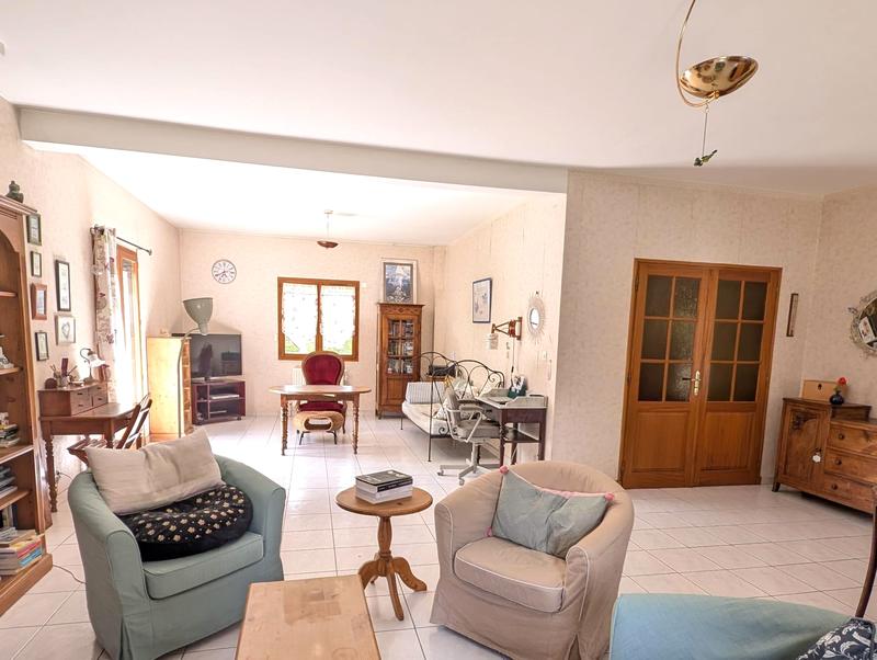 Maison traditionnelle - 200 m² - 8 pièces