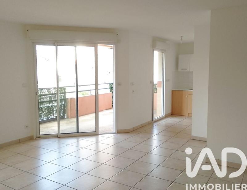 Appartement - 75 m² - 3 pièces