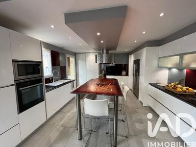 Maison - 175 m² - 6 pièces