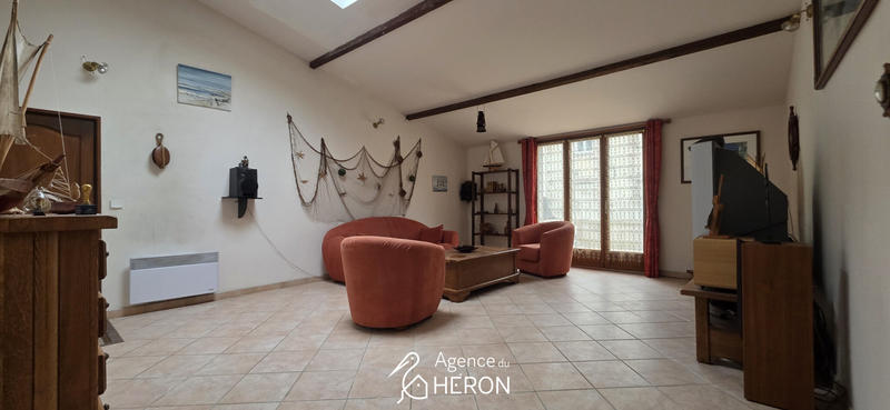 Maison - 111 m² - 7 pièces