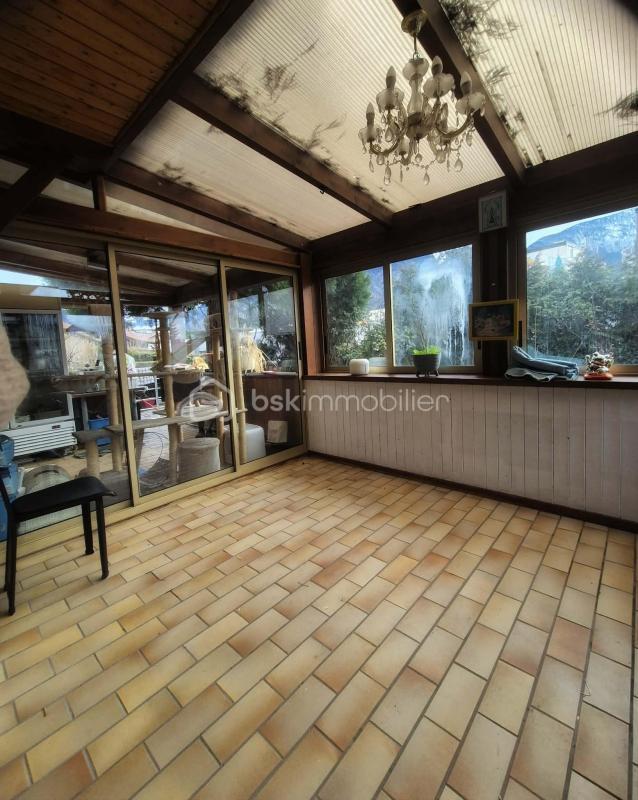 Maison - 195 m² - 8 pièces