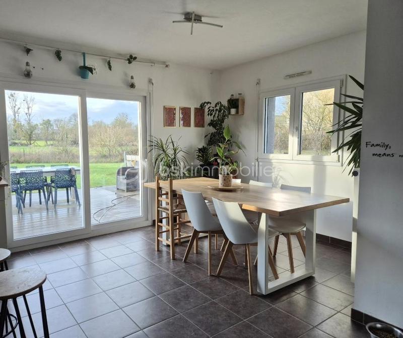 Maison - 114 m² - 6 pièces